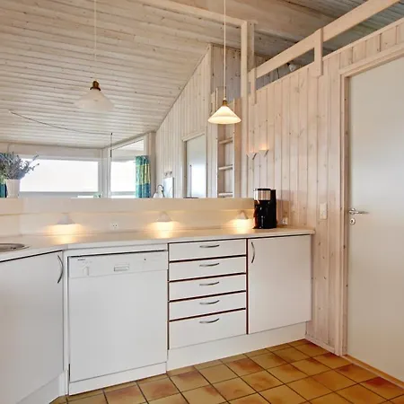 Holiday Lonstrup Skallerup 076443 * הייורינג
